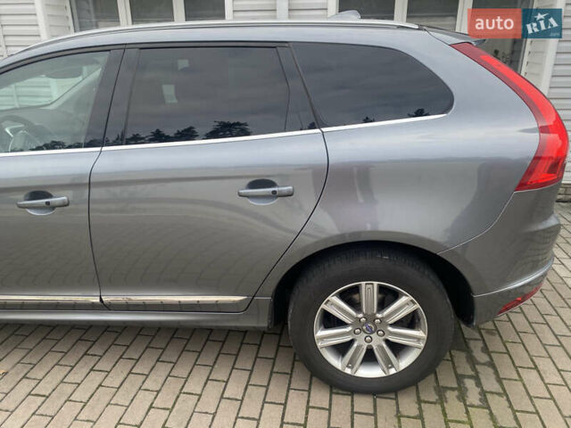 Серый Вольво ХС60, объемом двигателя 1.97 л и пробегом 250 тыс. км за 15900 $, фото 1 на Automoto.ua