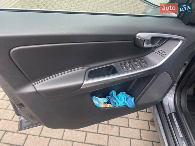 Серый Вольво ХС60, объемом двигателя 1.97 л и пробегом 250 тыс. км за 15900 $, фото 21 на Automoto.ua