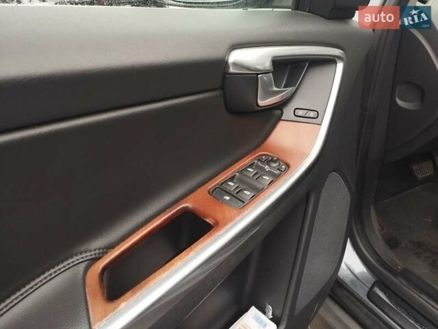 Серый Вольво ХС60, объемом двигателя 1.97 л и пробегом 239 тыс. км за 22990 $, фото 47 на Automoto.ua