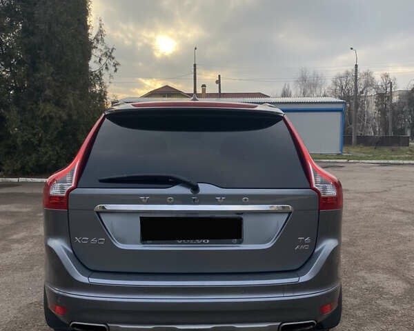 Серый Вольво ХС60, объемом двигателя 1.97 л и пробегом 134 тыс. км за 18000 $, фото 4 на Automoto.ua