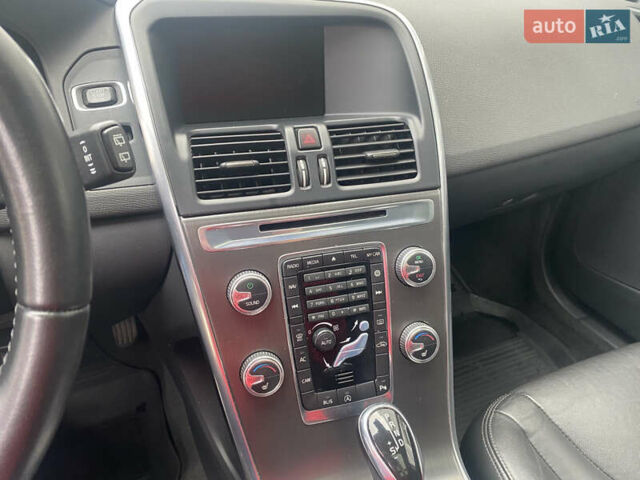 Серый Вольво ХС60, объемом двигателя 1.97 л и пробегом 250 тыс. км за 15900 $, фото 27 на Automoto.ua