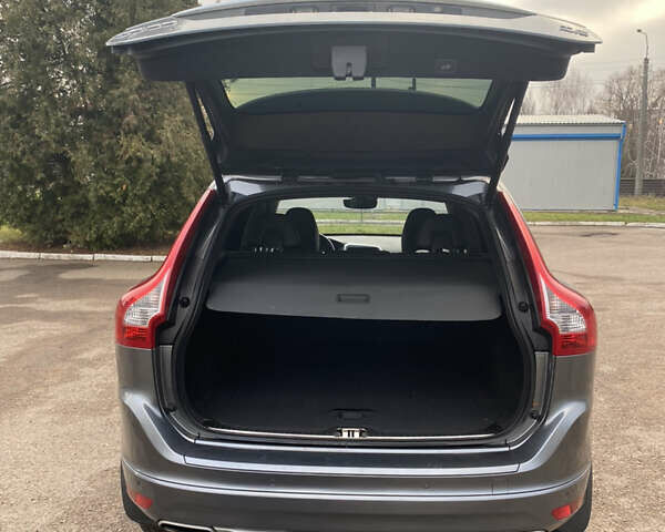 Серый Вольво ХС60, объемом двигателя 1.97 л и пробегом 134 тыс. км за 18000 $, фото 6 на Automoto.ua