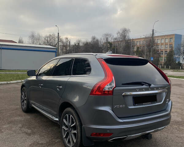 Серый Вольво ХС60, объемом двигателя 1.97 л и пробегом 134 тыс. км за 18000 $, фото 3 на Automoto.ua