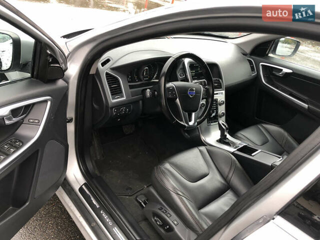 Вольво ХС60 2016 в Киеве на Automoto.ua Серый Вольво ХС60, объемом двигателя 2 л и пробегом 123 тыс. км за 15400 $, фото 7 на Automoto.ua
