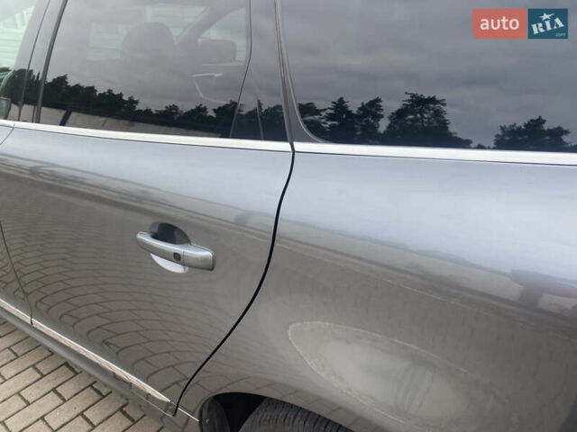 Серый Вольво ХС60, объемом двигателя 1.97 л и пробегом 250 тыс. км за 15900 $, фото 2 на Automoto.ua