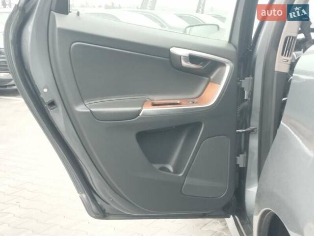 Серый Вольво ХС60, объемом двигателя 1.97 л и пробегом 239 тыс. км за 22990 $, фото 50 на Automoto.ua