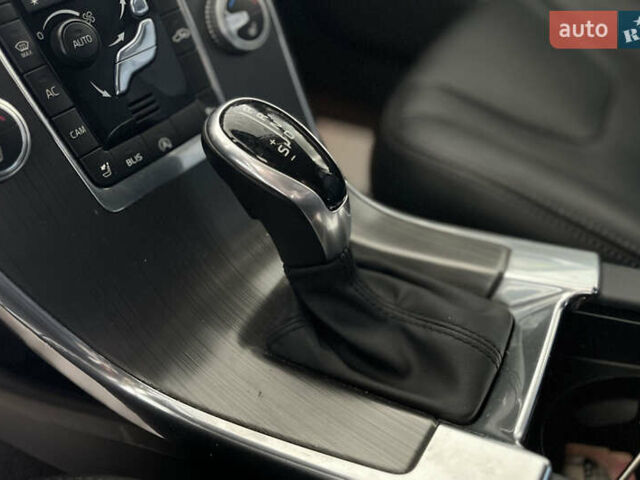 Сірий Вольво ХС60, об'ємом двигуна 1.97 л та пробігом 175 тис. км за 16300 $, фото 17 на Automoto.ua