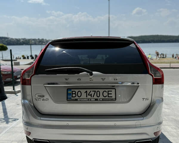 Сірий Вольво ХС60, об'ємом двигуна 2 л та пробігом 165 тис. км за 15700 $, фото 5 на Automoto.ua