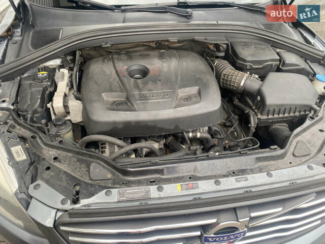 Серый Вольво ХС60, объемом двигателя 1.97 л и пробегом 250 тыс. км за 15900 $, фото 20 на Automoto.ua