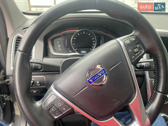 Серый Вольво ХС60, объемом двигателя 1.97 л и пробегом 250 тыс. км за 15900 $, фото 26 на Automoto.ua