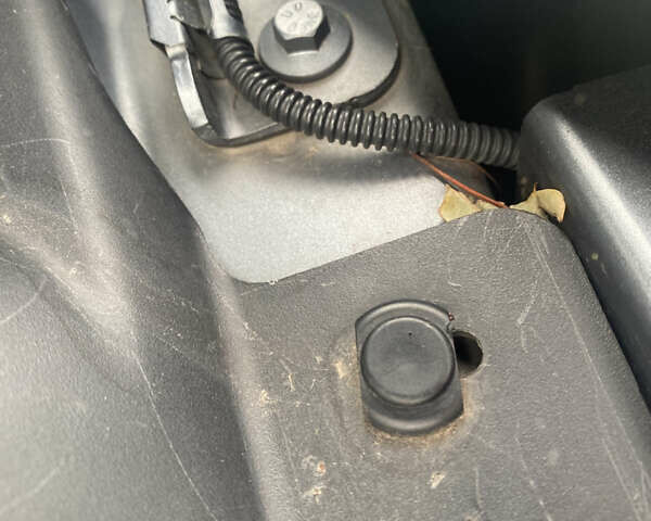 Серый Вольво ХС60, объемом двигателя 1.97 л и пробегом 250 тыс. км за 15900 $, фото 23 на Automoto.ua