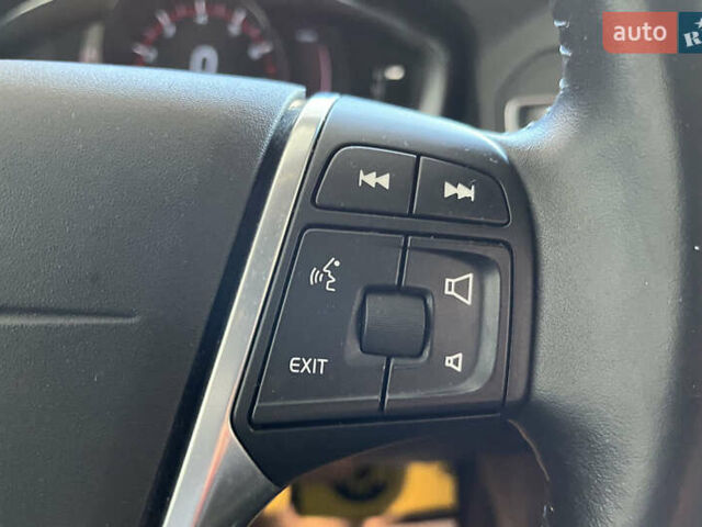 Сірий Вольво ХС60, об'ємом двигуна 1.97 л та пробігом 175 тис. км за 16300 $, фото 26 на Automoto.ua