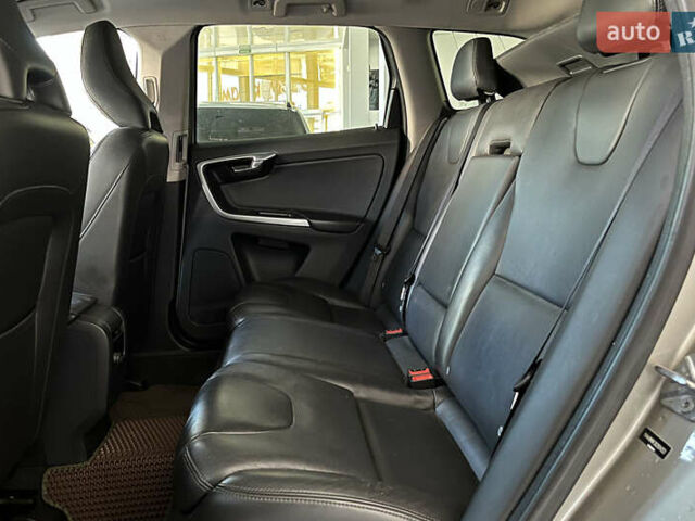 Сірий Вольво ХС60, об'ємом двигуна 1.97 л та пробігом 175 тис. км за 16300 $, фото 12 на Automoto.ua