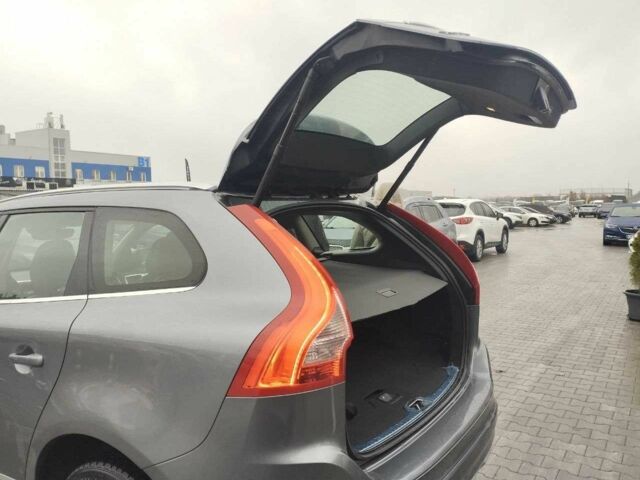 Серый Вольво ХС60, объемом двигателя 2 л и пробегом 239 тыс. км за 22990 $, фото 10 на Automoto.ua