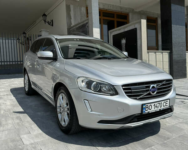 Сірий Вольво ХС60, об'ємом двигуна 2 л та пробігом 165 тис. км за 15700 $, фото 2 на Automoto.ua