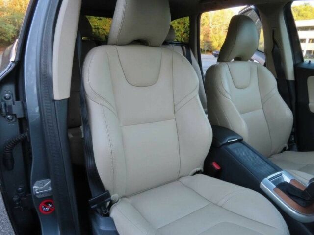 Серый Вольво ХС60, объемом двигателя 2 л и пробегом 59 тыс. км за 22500 $, фото 10 на Automoto.ua