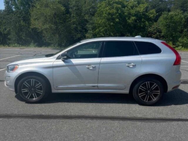 Сірий Вольво ХС60, об'ємом двигуна 2 л та пробігом 55 тис. км за 9800 $, фото 3 на Automoto.ua