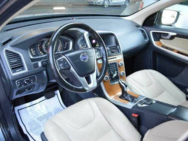 Вольво ХС60 2017 у Дніпро (Дніпропетровську) на Automoto.ua Сірий Вольво ХС60, об'ємом двигуна 2 л та пробігом 52 тис. км за 9500 $, фото 5 на Automoto.ua