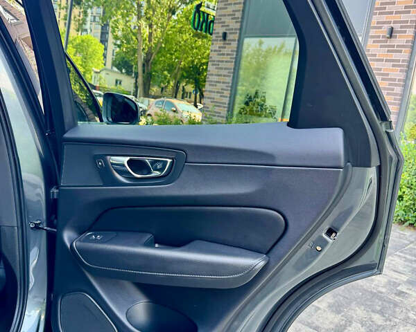 Серый Вольво ХС60, объемом двигателя 1.97 л и пробегом 155 тыс. км за 26900 $, фото 16 на Automoto.ua