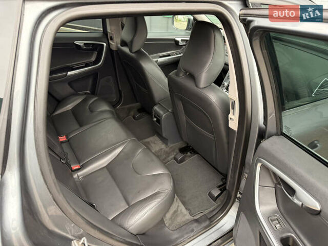 Серый Вольво ХС60, объемом двигателя 1.97 л и пробегом 243 тыс. км за 17300 $, фото 57 на Automoto.ua