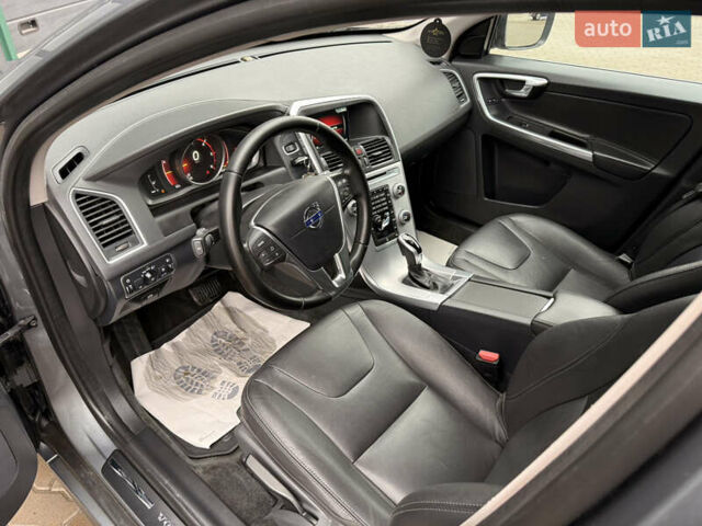 Серый Вольво ХС60, объемом двигателя 1.97 л и пробегом 243 тыс. км за 17300 $, фото 38 на Automoto.ua