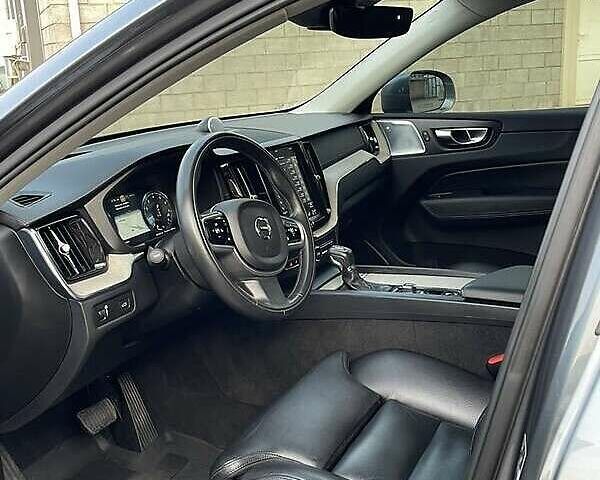 Сірий Вольво ХС60, об'ємом двигуна 1.97 л та пробігом 89 тис. км за 27300 $, фото 11 на Automoto.ua