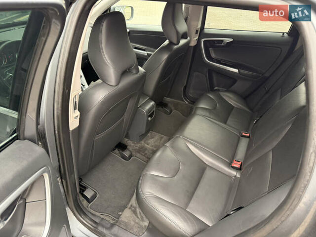 Серый Вольво ХС60, объемом двигателя 1.97 л и пробегом 243 тыс. км за 17300 $, фото 49 на Automoto.ua