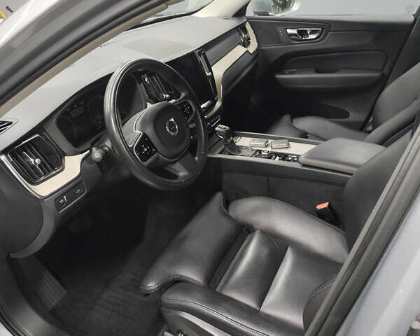 Сірий Вольво ХС60, об'ємом двигуна 1.97 л та пробігом 201 тис. км за 22000 $, фото 10 на Automoto.ua