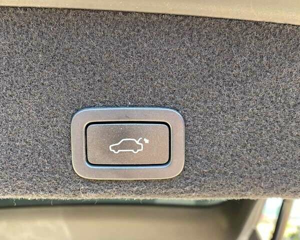 Сірий Вольво ХС60, об'ємом двигуна 2 л та пробігом 201 тис. км за 16000 $, фото 6 на Automoto.ua