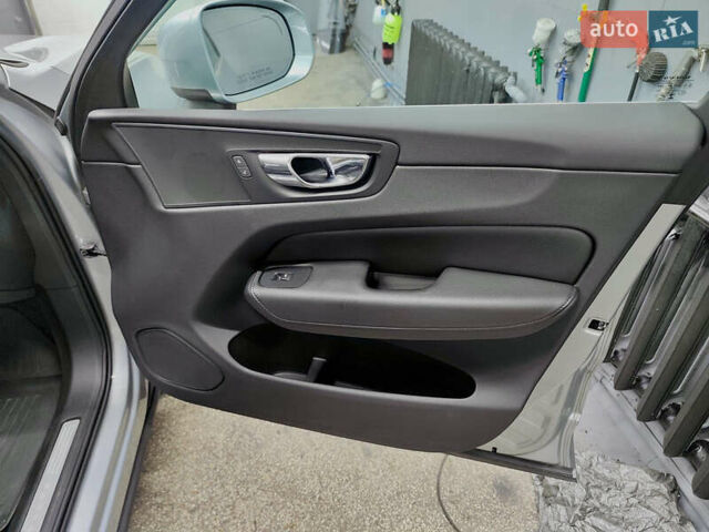 Серый Вольво ХС60, объемом двигателя 1.97 л и пробегом 201 тыс. км за 22500 $, фото 19 на Automoto.ua