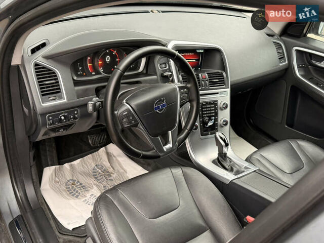 Серый Вольво ХС60, объемом двигателя 1.97 л и пробегом 243 тыс. км за 17300 $, фото 45 на Automoto.ua