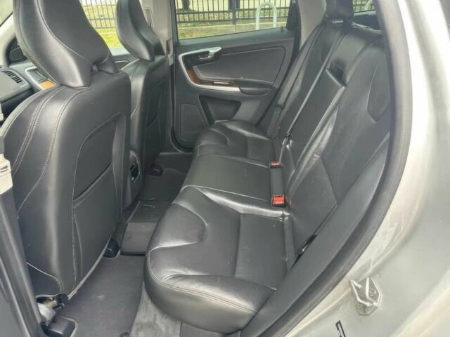 Серый Вольво ХС60, объемом двигателя 2 л и пробегом 50 тыс. км за 16800 $, фото 11 на Automoto.ua