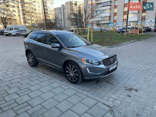 Серый Вольво ХС60, объемом двигателя 1.97 л и пробегом 110 тыс. км за 18500 $, фото 2 на Automoto.ua