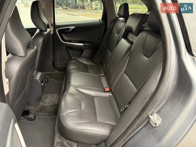 Серый Вольво ХС60, объемом двигателя 1.97 л и пробегом 243 тыс. км за 17300 $, фото 51 на Automoto.ua