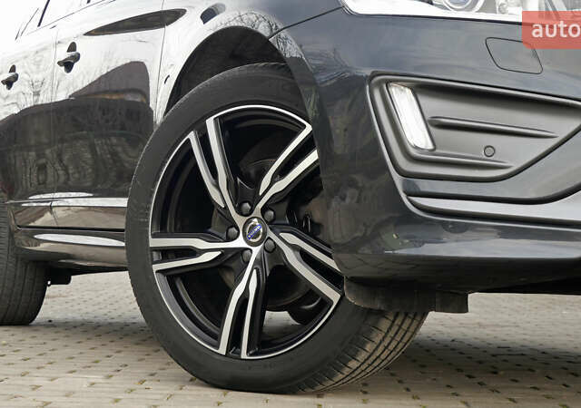 Сірий Вольво ХС60, об'ємом двигуна 2.4 л та пробігом 203 тис. км за 27500 $, фото 2 на Automoto.ua