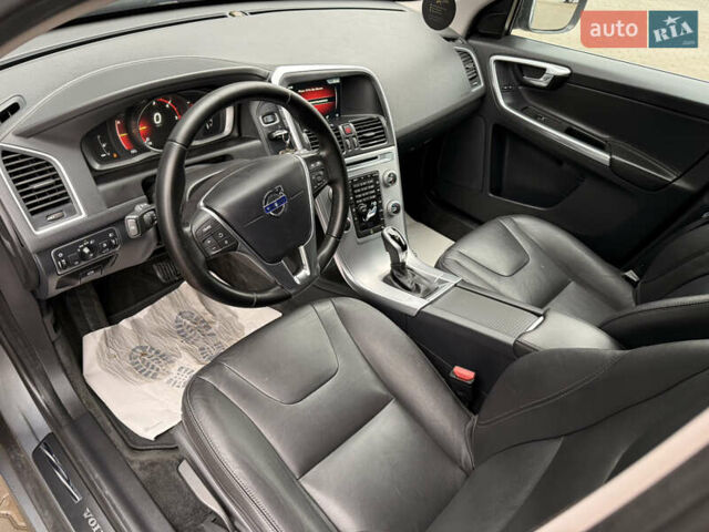 Серый Вольво ХС60, объемом двигателя 1.97 л и пробегом 243 тыс. км за 17300 $, фото 40 на Automoto.ua