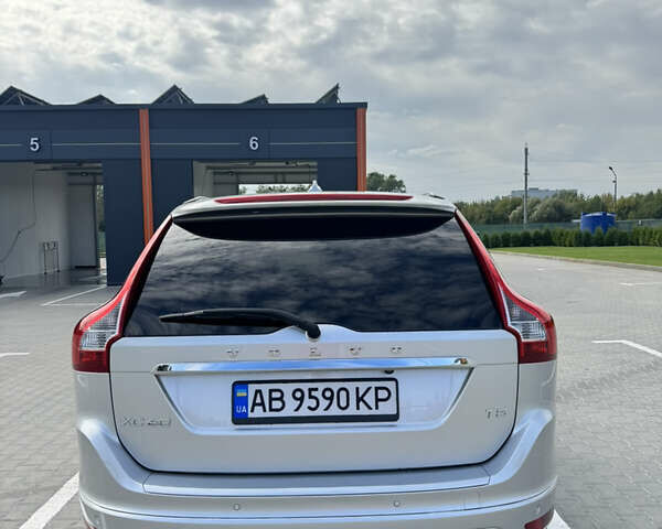 Сірий Вольво ХС60, об'ємом двигуна 1.97 л та пробігом 174 тис. км за 17500 $, фото 5 на Automoto.ua