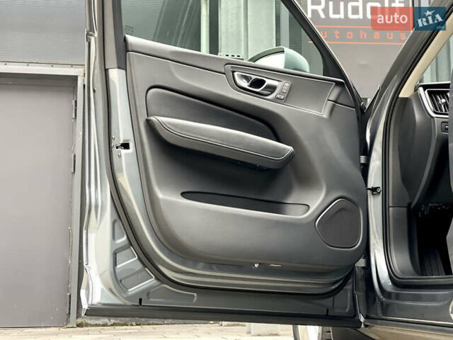 Серый Вольво ХС60, объемом двигателя 1.97 л и пробегом 111 тыс. км за 26950 $, фото 31 на Automoto.ua