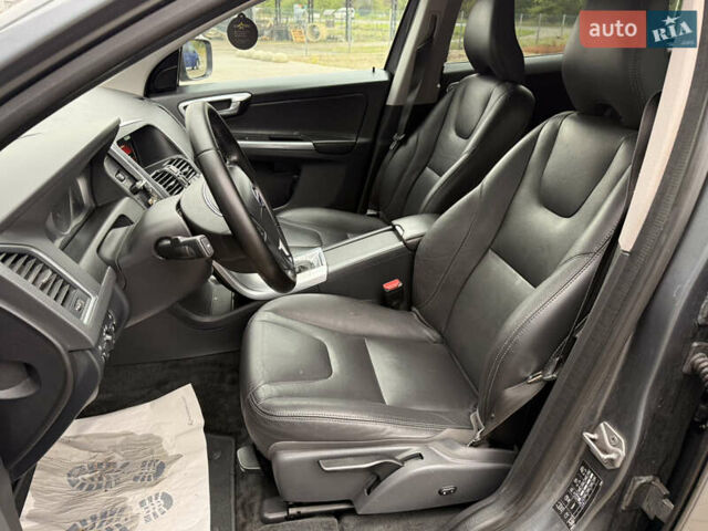 Серый Вольво ХС60, объемом двигателя 1.97 л и пробегом 243 тыс. км за 17300 $, фото 43 на Automoto.ua
