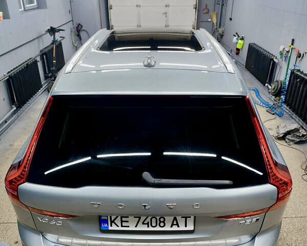 Серый Вольво ХС60, объемом двигателя 1.97 л и пробегом 201 тыс. км за 22500 $, фото 5 на Automoto.ua