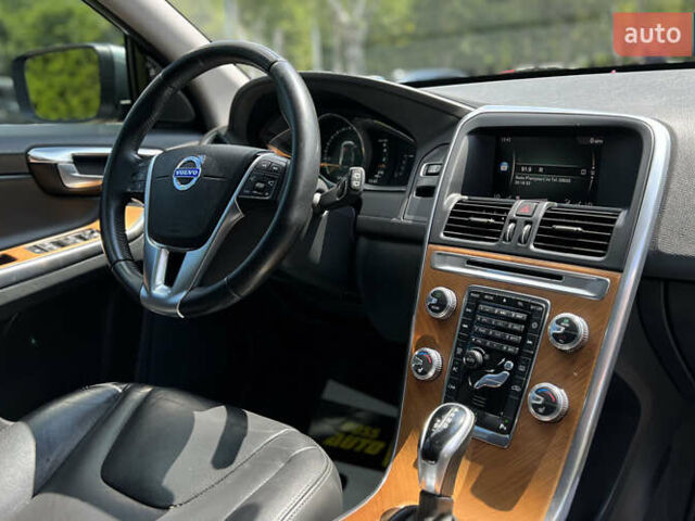 Серый Вольво ХС60, объемом двигателя 1.97 л и пробегом 100 тыс. км за 19999 $, фото 19 на Automoto.ua