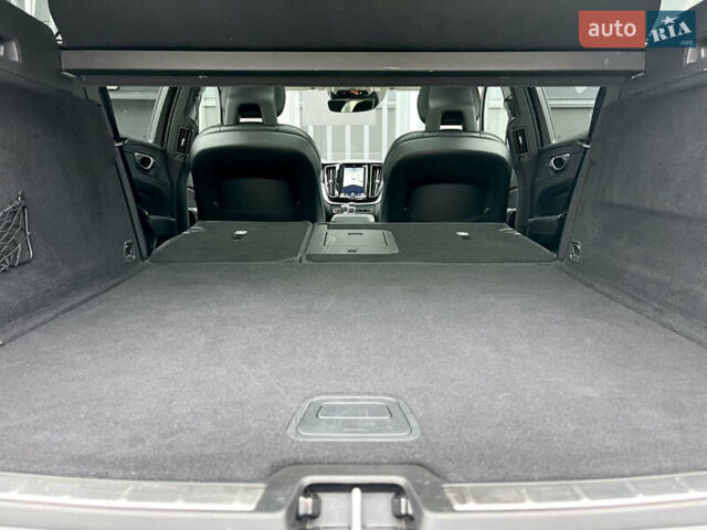 Серый Вольво ХС60, объемом двигателя 1.97 л и пробегом 111 тыс. км за 26950 $, фото 38 на Automoto.ua