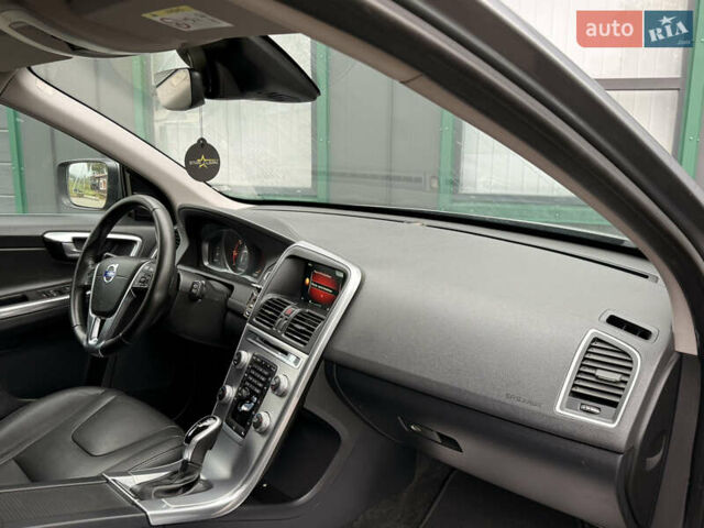 Серый Вольво ХС60, объемом двигателя 1.97 л и пробегом 243 тыс. км за 17300 $, фото 72 на Automoto.ua
