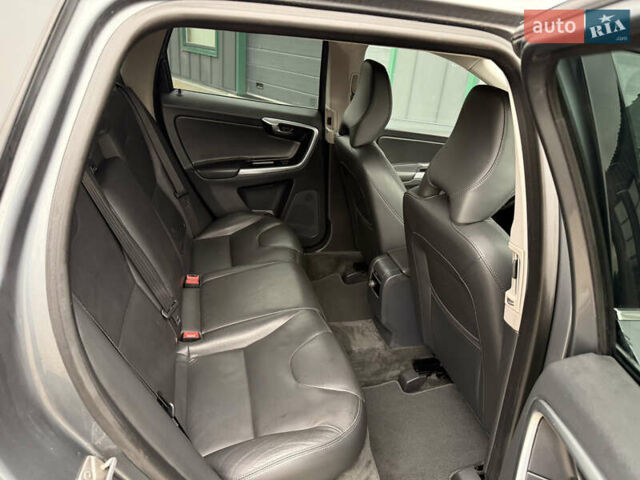 Серый Вольво ХС60, объемом двигателя 1.97 л и пробегом 243 тыс. км за 17300 $, фото 58 на Automoto.ua