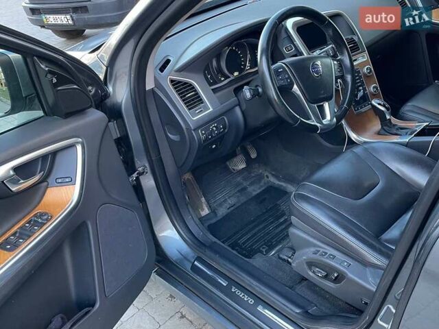 Серый Вольво ХС60, объемом двигателя 1.97 л и пробегом 110 тыс. км за 18500 $, фото 1 на Automoto.ua