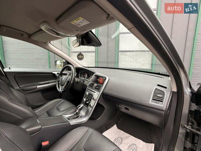 Серый Вольво ХС60, объемом двигателя 1.97 л и пробегом 243 тыс. км за 17300 $, фото 73 на Automoto.ua