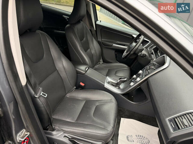 Серый Вольво ХС60, объемом двигателя 1.97 л и пробегом 243 тыс. км за 17300 $, фото 76 на Automoto.ua