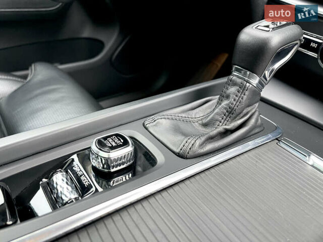 Серый Вольво ХС60, объемом двигателя 1.97 л и пробегом 111 тыс. км за 26950 $, фото 10 на Automoto.ua