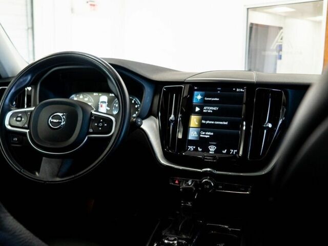 Вольво ХС60 2018 в Киеве на Automoto.ua Серый Вольво ХС60, объемом двигателя 0 л и пробегом 55 тыс. км за 20500 $, фото 16 на Automoto.ua