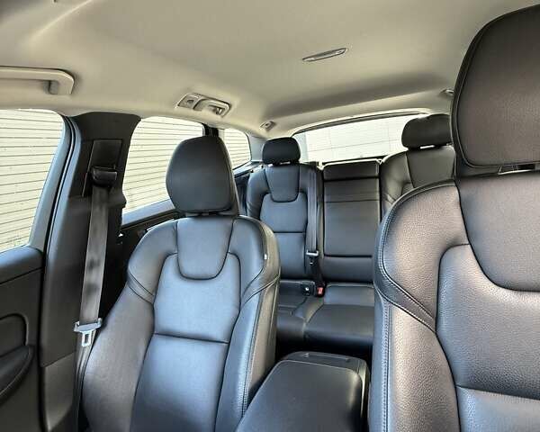 Вольво ХС60 2018 у Житомирі на Automoto.ua Сірий Вольво ХС60, об'ємом двигуна 1.97 л та пробігом 168 тис. км за 33000 $, фото 19 на Automoto.ua